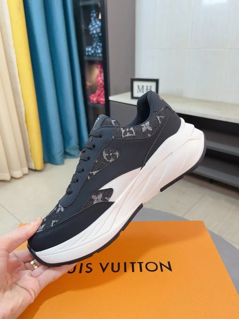 Men's shoes💰438🌹🌹[LV]🌹High-end brand of men's shoes: Official website 1:1 Latest masterpiece: The upper is made of Italian imported first-layer cowhide with special materials➕Full genuine leather lining🔥, making walking more convenient and comfortable! Exclusive new style, stunning work [color]! Create a fashionable personality to set off your uniqueness! A must-have for trendy men! Classic🔥Number: 38-44
